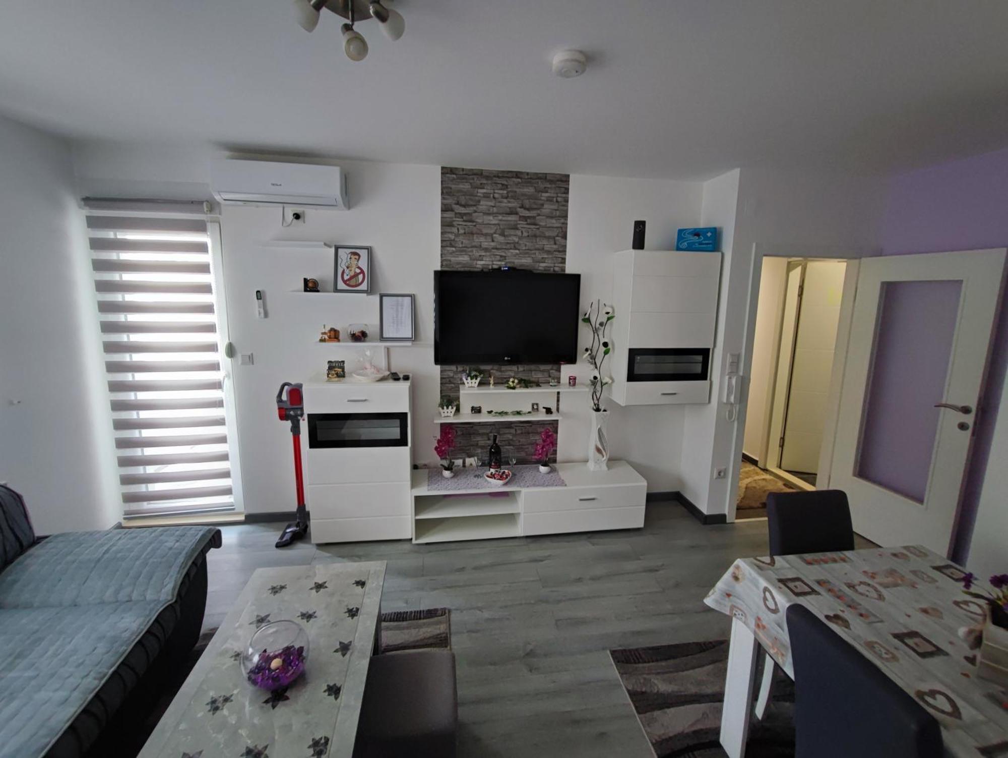 Stan Na Dan Apartman Krisfil Prnjavor Exterior photo